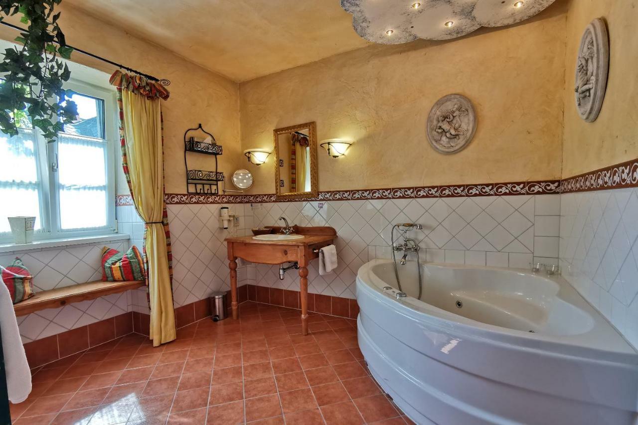 Hotel Schrannenhof Klosterneuburg Ngoại thất bức ảnh